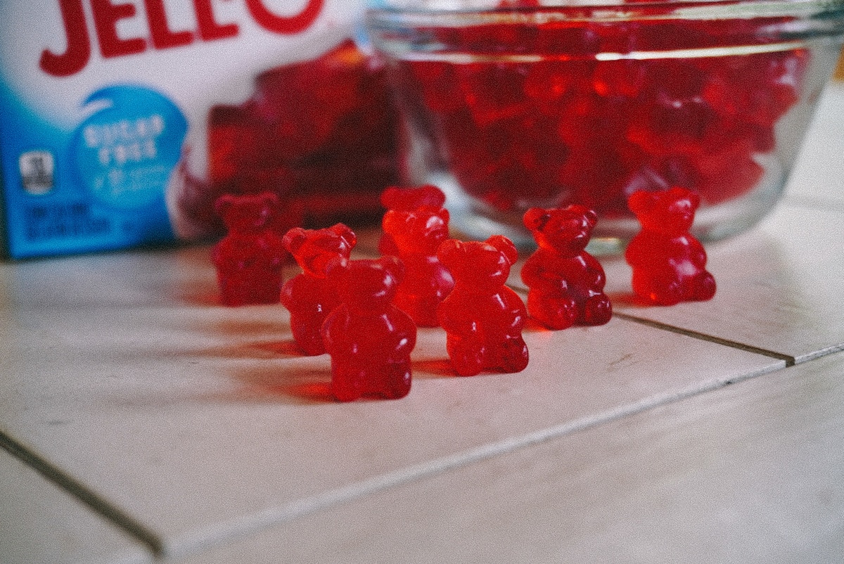 3 Ingredient Homemade Gummy Bears (Easy Healthy Snack)