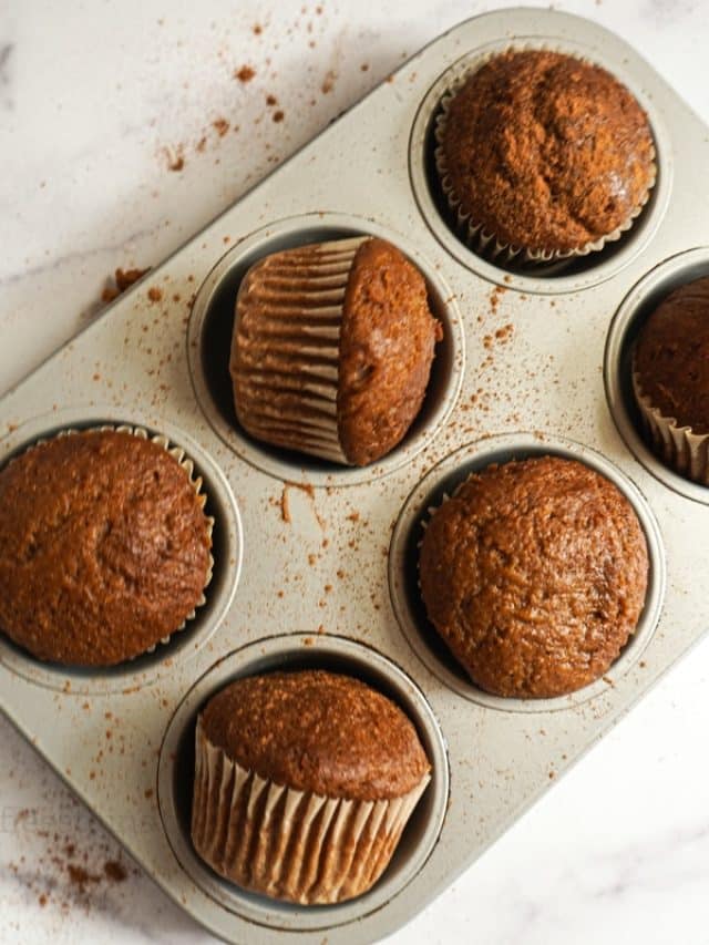 healthy pumpkin spice muffins in a cupcake tin
