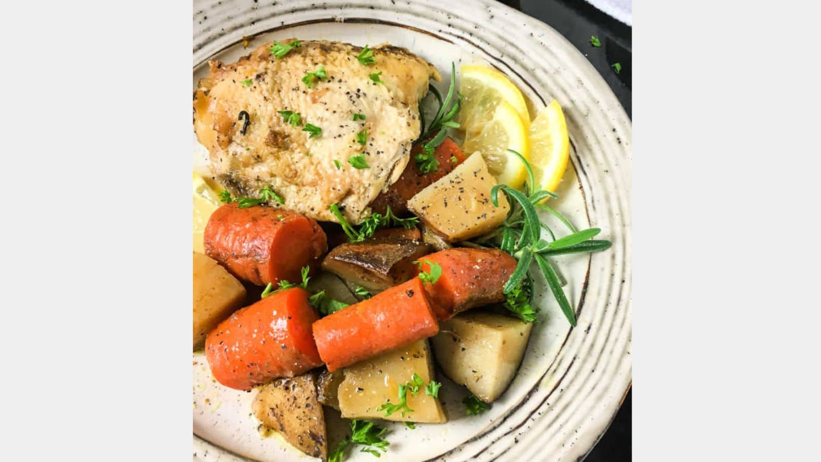 lemon chicken thigh with carrots