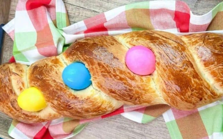 15 Beautiful and Delicious Easter Breads to Add to Your Holiday Table